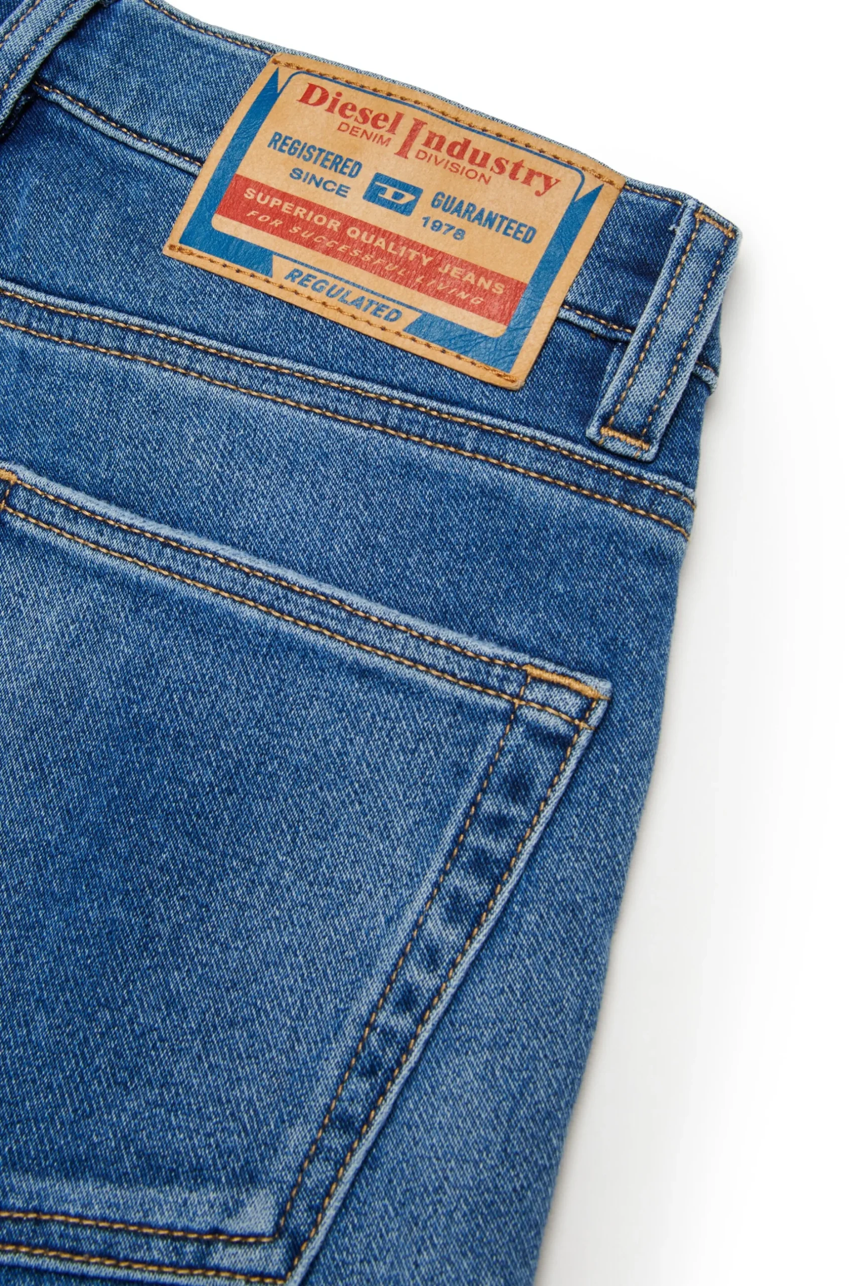 DIESEL JoggJeans® straight blu medio con rotture - D-Argjx | Bambino Jeans | Denim-Mania