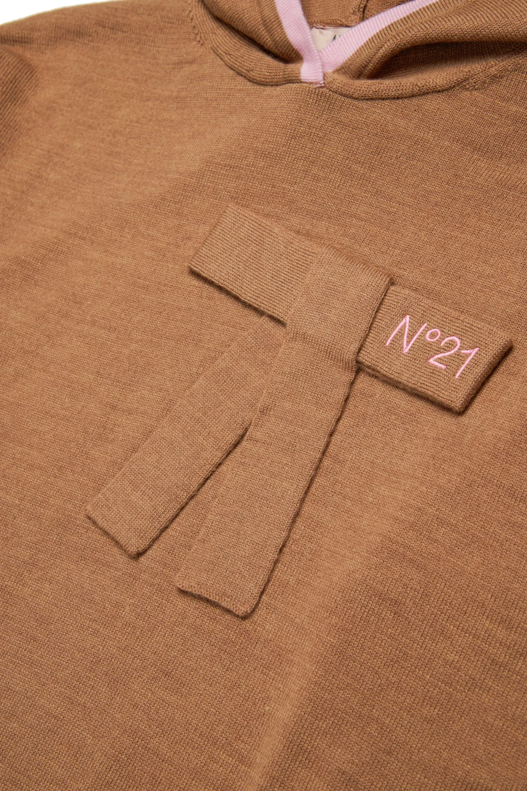 N°21 Maglione in misto lana con cappuccio | Maglieria