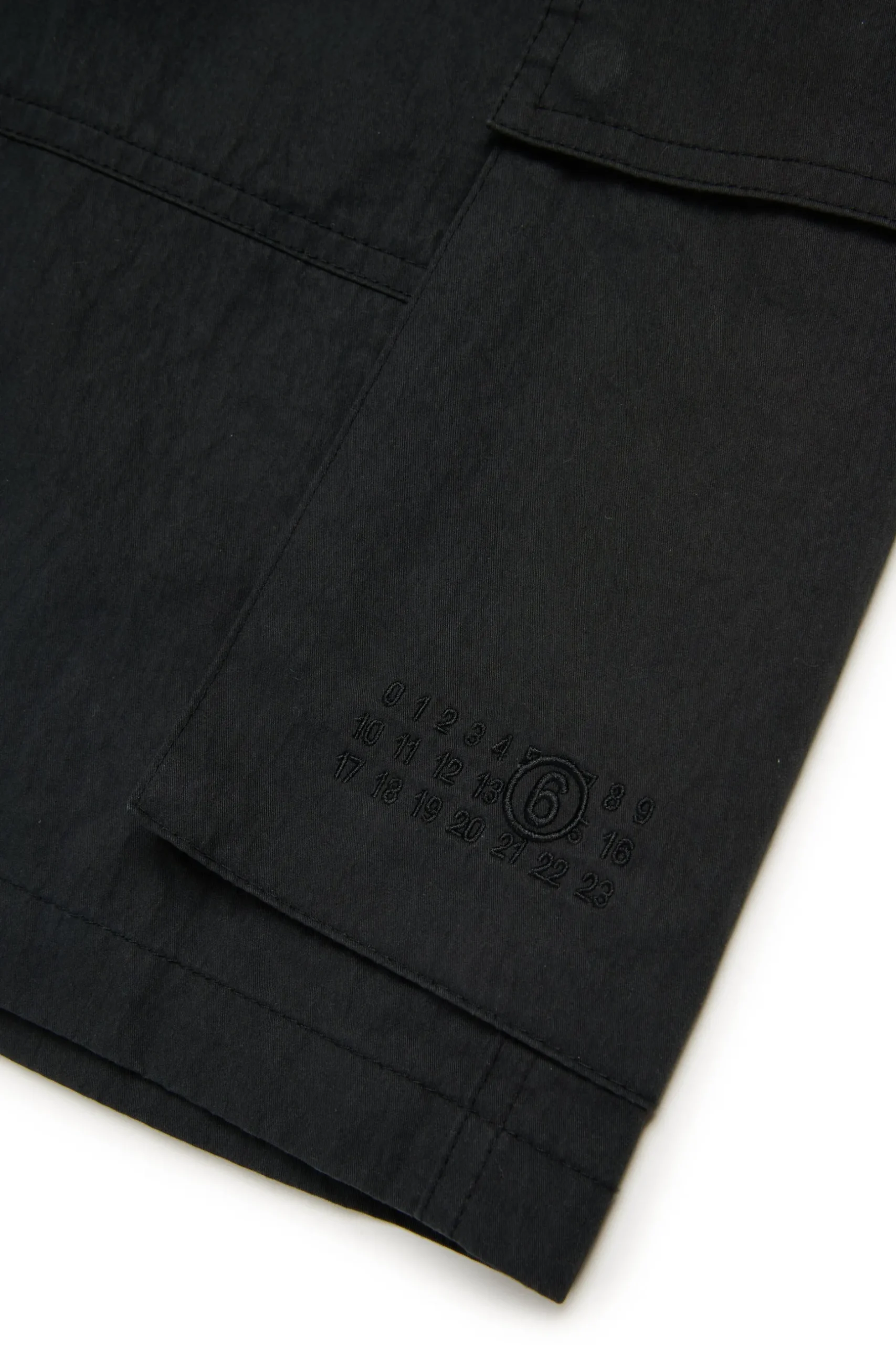 MM6 MAISON MARGIELA Shorts cargo con Numeric logo | Bambino Shorts | Shorts