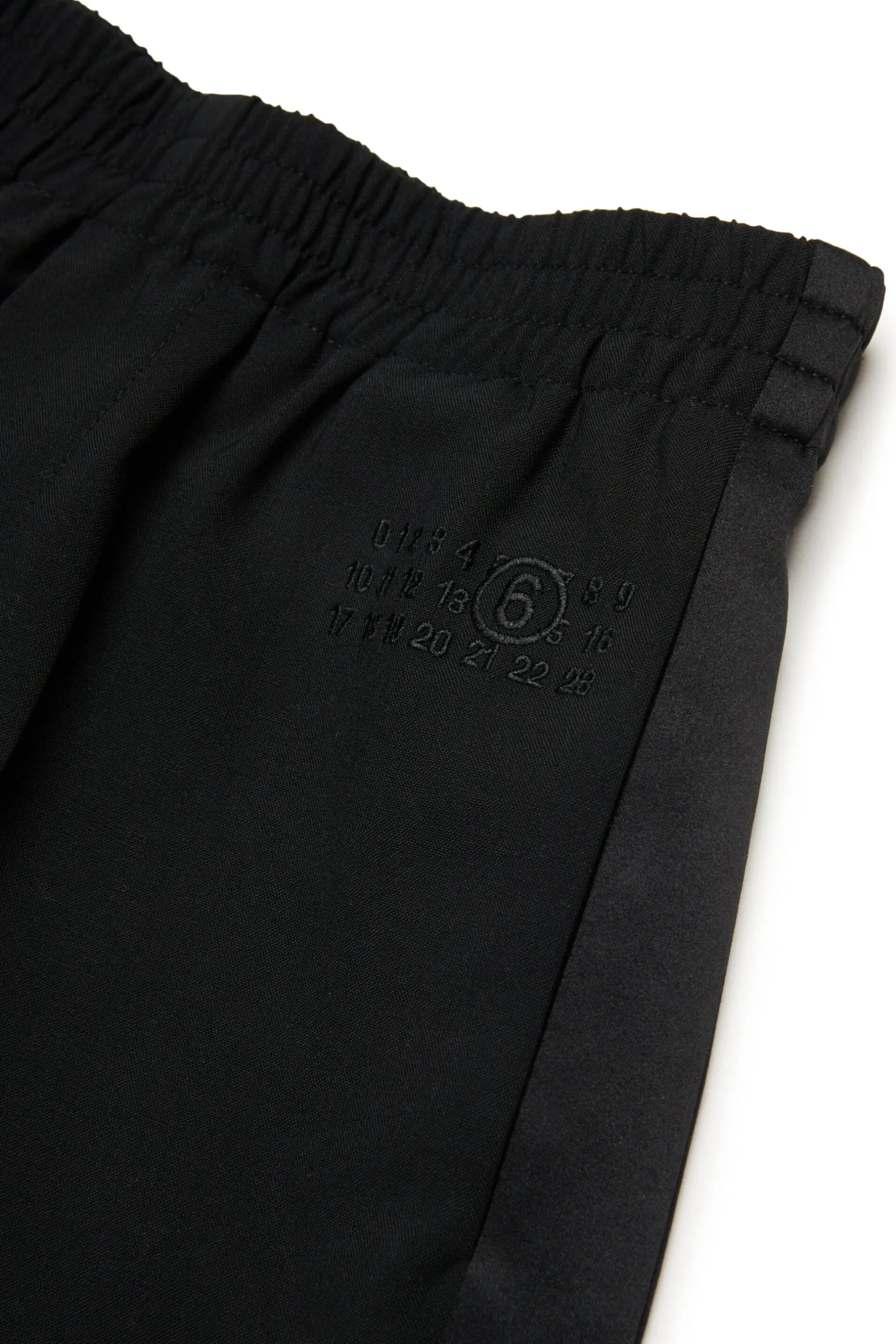 MM6 MAISON MARGIELA Shorts formali in fresco di lana | Bambino Shorts | Shorts